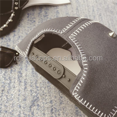 Fashion Metal Studs Wholesale Flat Brim Caps and Hats