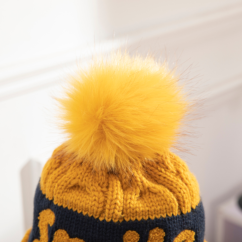 High Quality Fashion Custom Warm Hats Scarf Caps And Oem Knitted Man Beanie Hat Set for Winter